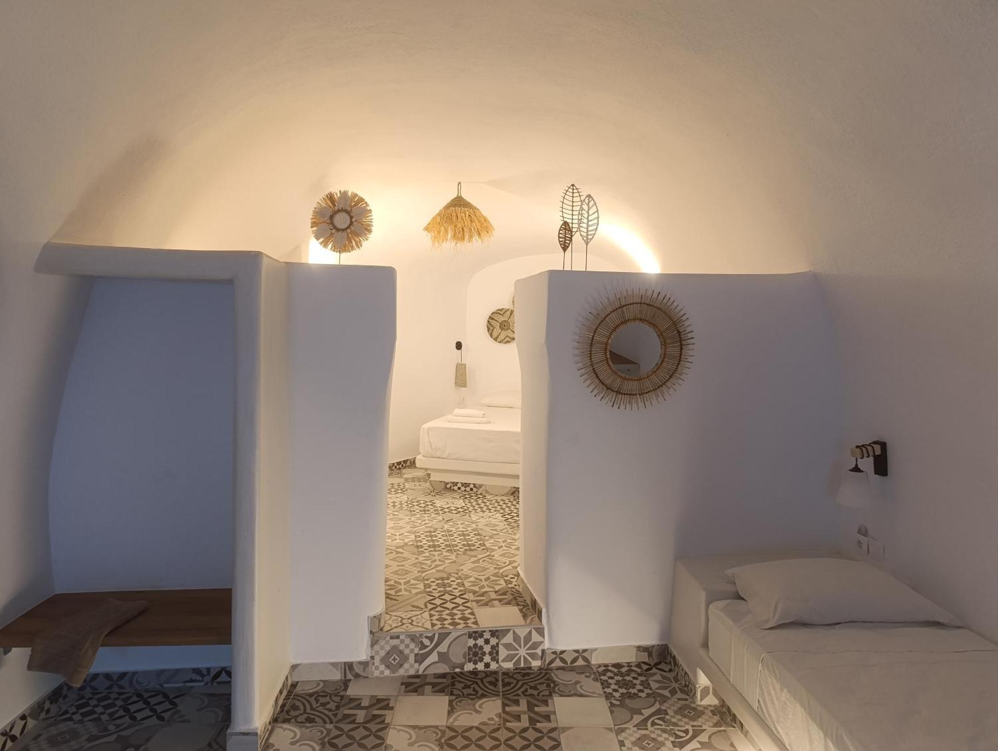 Cycladic Center Cave Rooms 费拉 外观 照片