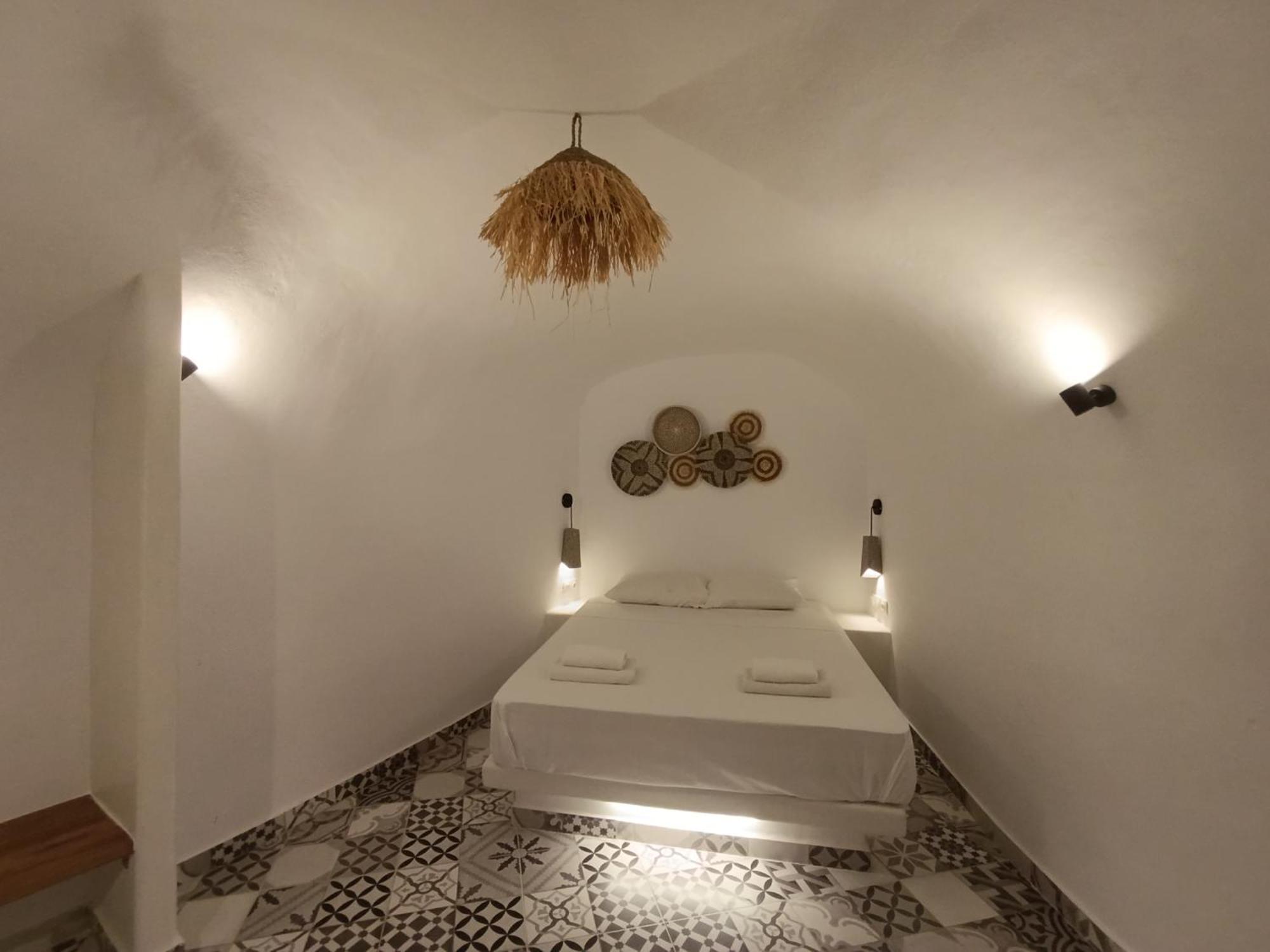 Cycladic Center Cave Rooms 费拉 外观 照片