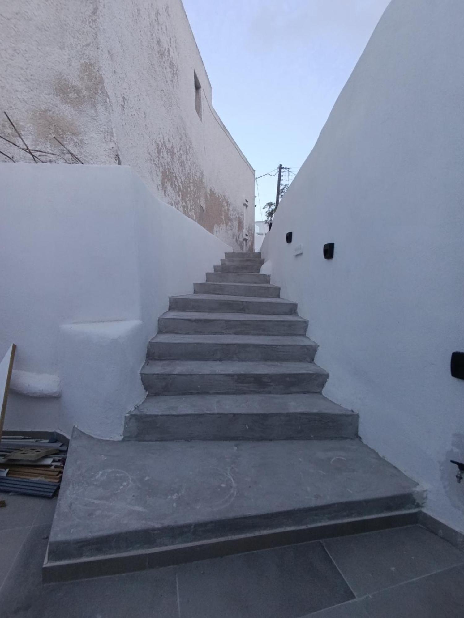 Cycladic Center Cave Rooms 费拉 外观 照片